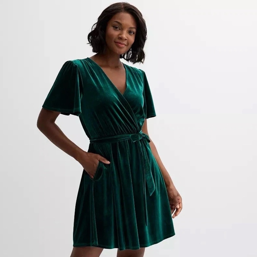 Draper James Velvety Green Wrap Dress with Belt NWT